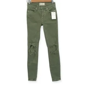 -Free People Women's Green Frayed Skinny Jeans NWT 24