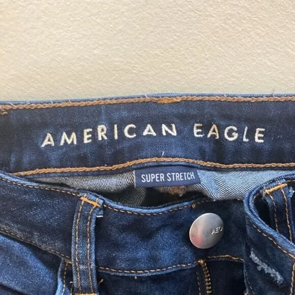 American Eagle Super Stretch Jeans Straight Leg Skinny Destroyed Distressed