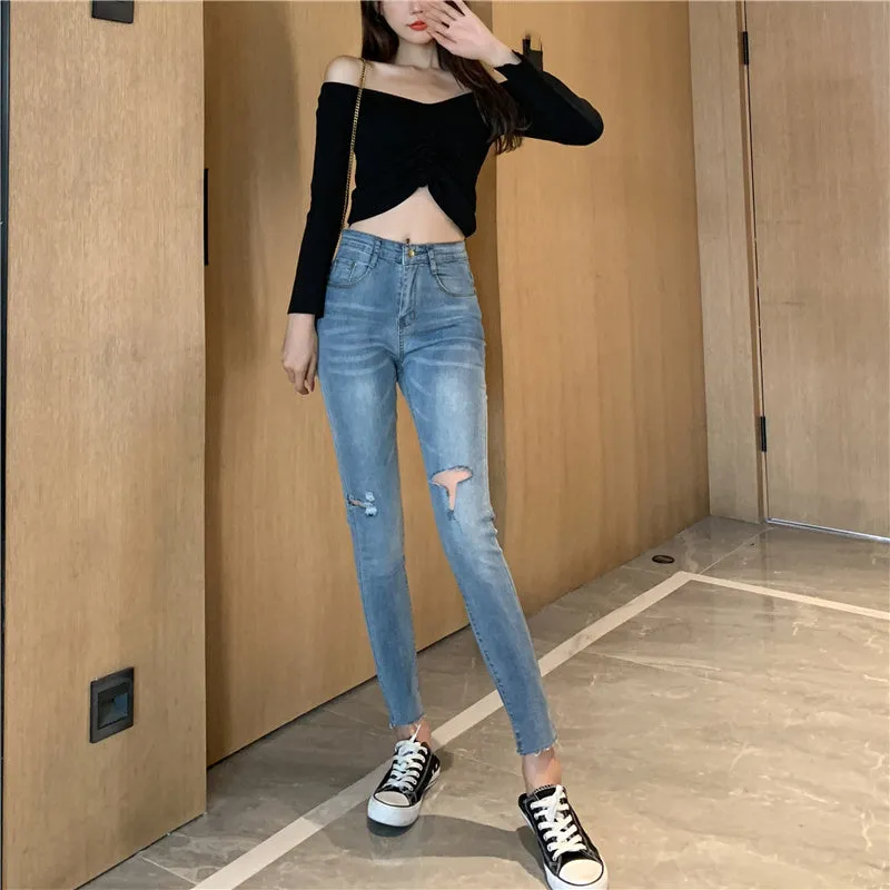 Amila Ripped Jeans