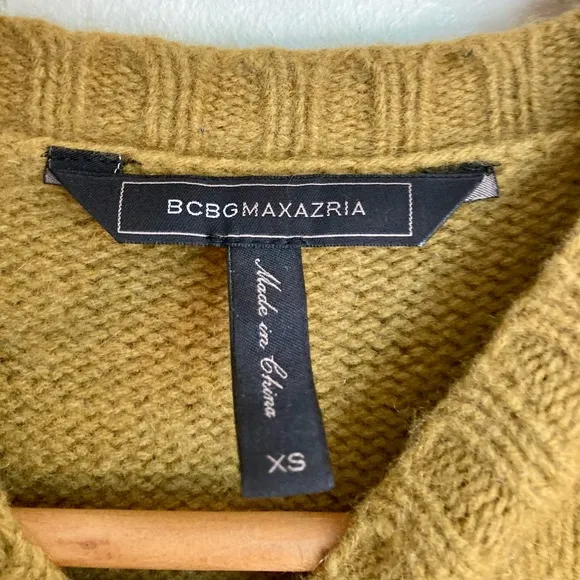 Bcbg Maxazria Steffe Gold Lambswool BlendCold Shoulder Knit Sweater Chunky XS