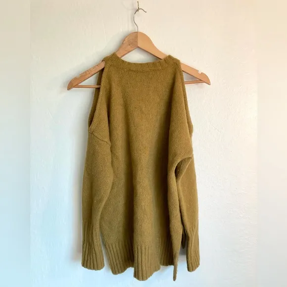 Bcbg Maxazria Steffe Gold Lambswool BlendCold Shoulder Knit Sweater Chunky XS