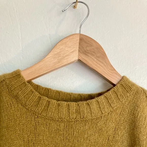Bcbg Maxazria Steffe Gold Lambswool BlendCold Shoulder Knit Sweater Chunky XS