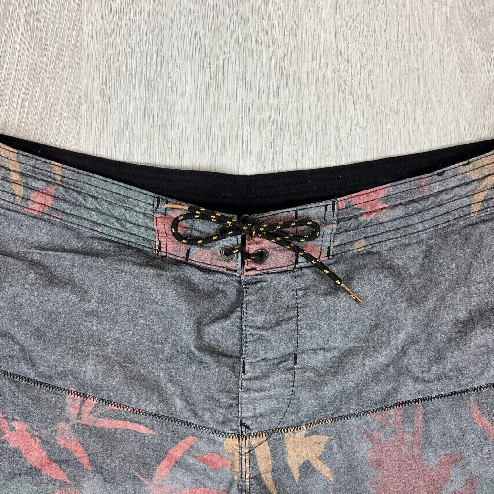 Billabong Garage Collection Mens Board Shorts Swim Shorts Boardies Size 32