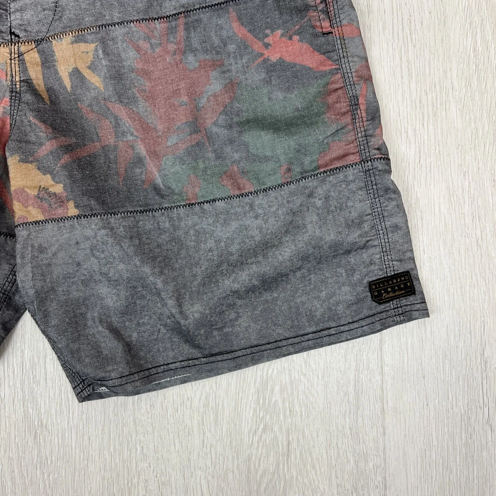 Billabong Garage Collection Mens Board Shorts Swim Shorts Boardies Size 32