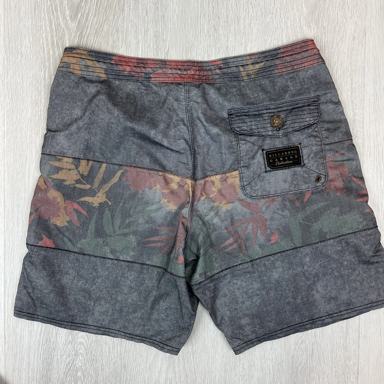 Billabong Garage Collection Mens Board Shorts Swim Shorts Boardies Size 32
