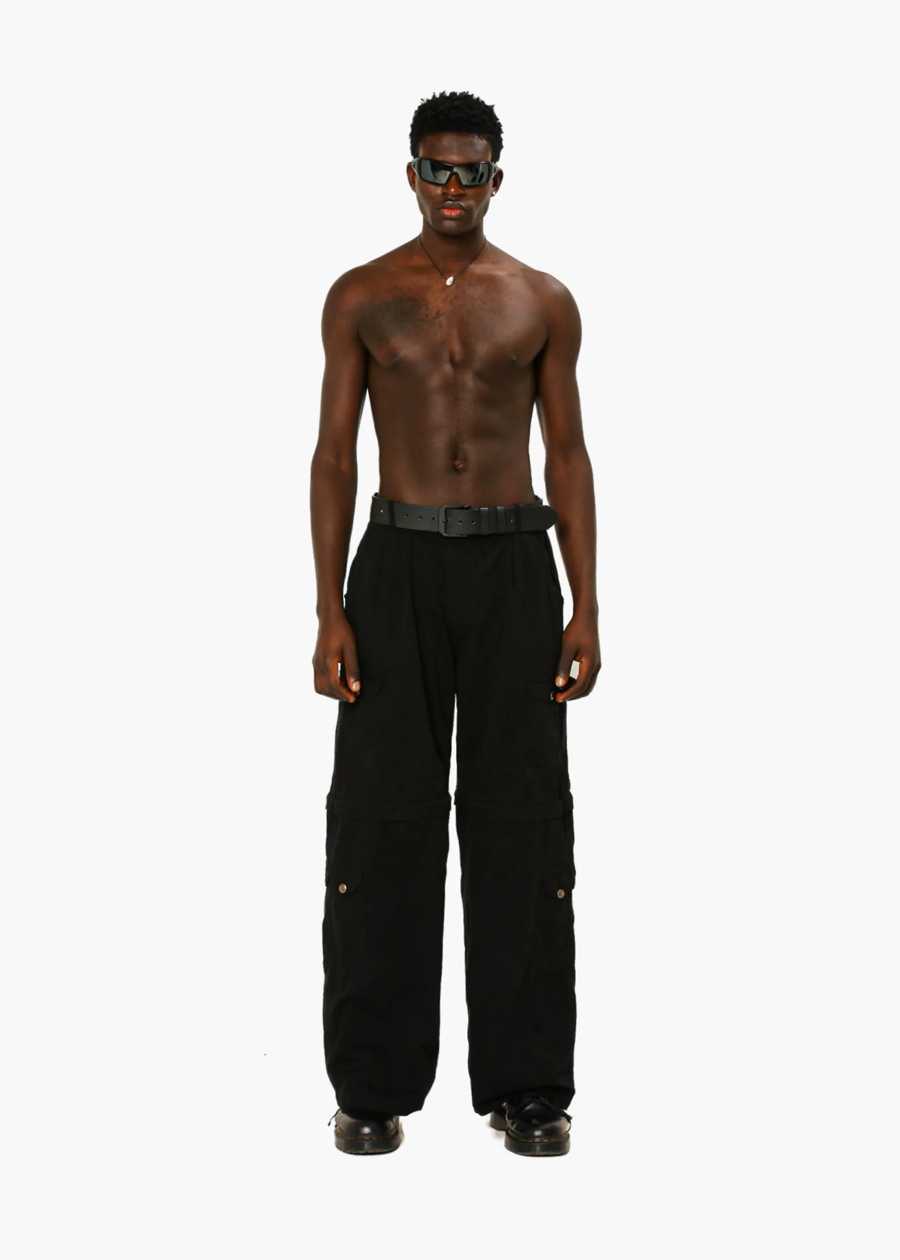 Black cargo trousers/shorts