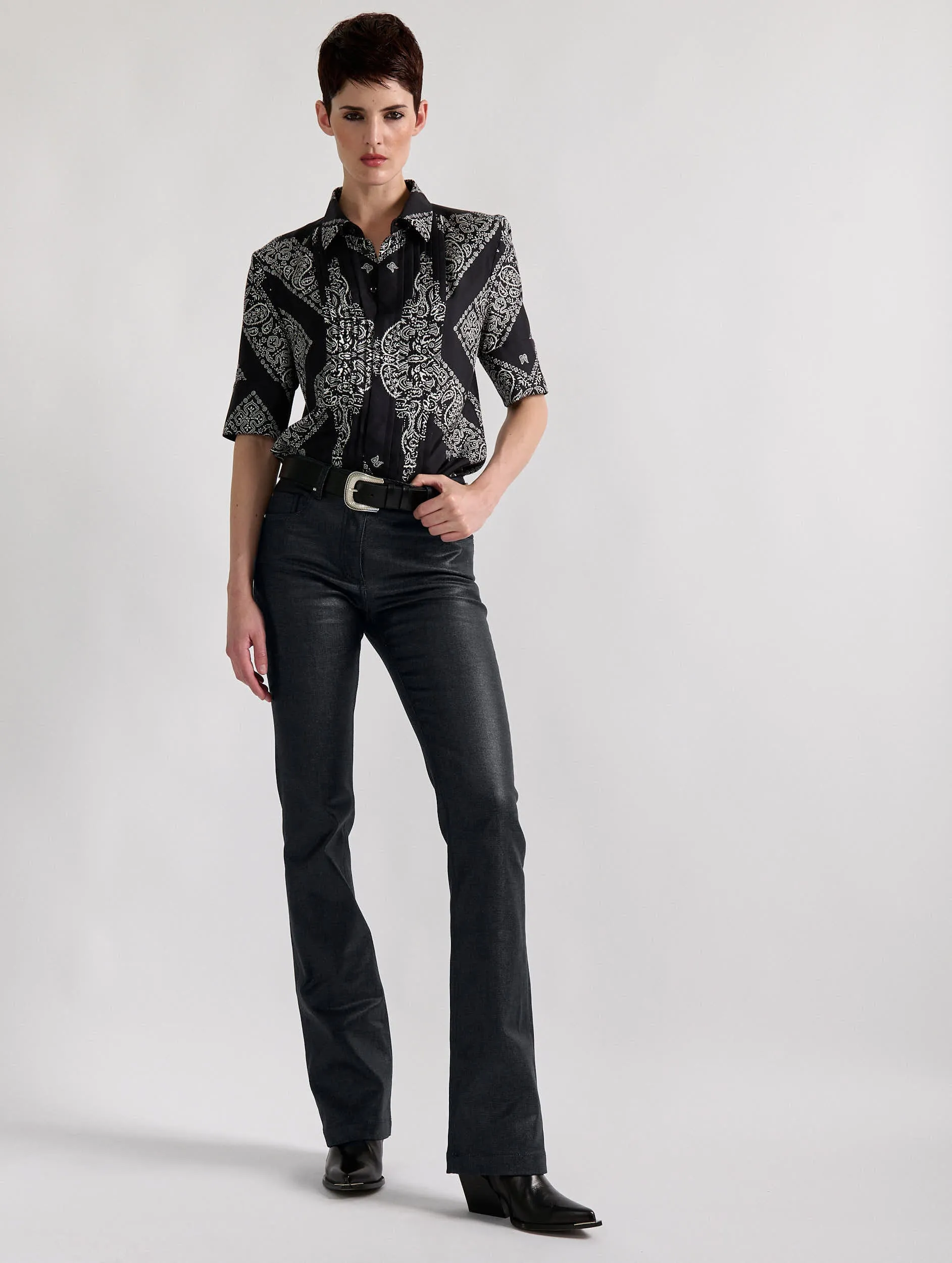 Black resin denim 5-pocket straight fit jeans