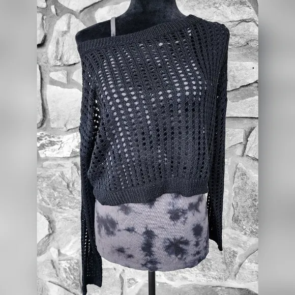 Black Wide Hole Knit Women's Sweater