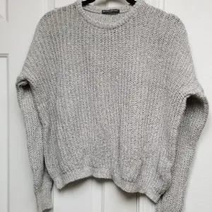 BRANDY MELVILLE gray knit sweater grey