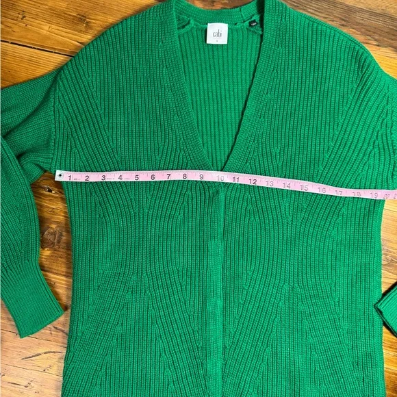 Cabi Women’s Emerald Kelly Green Lucky Cardigan Chunky Knit Button V-Neck Size S