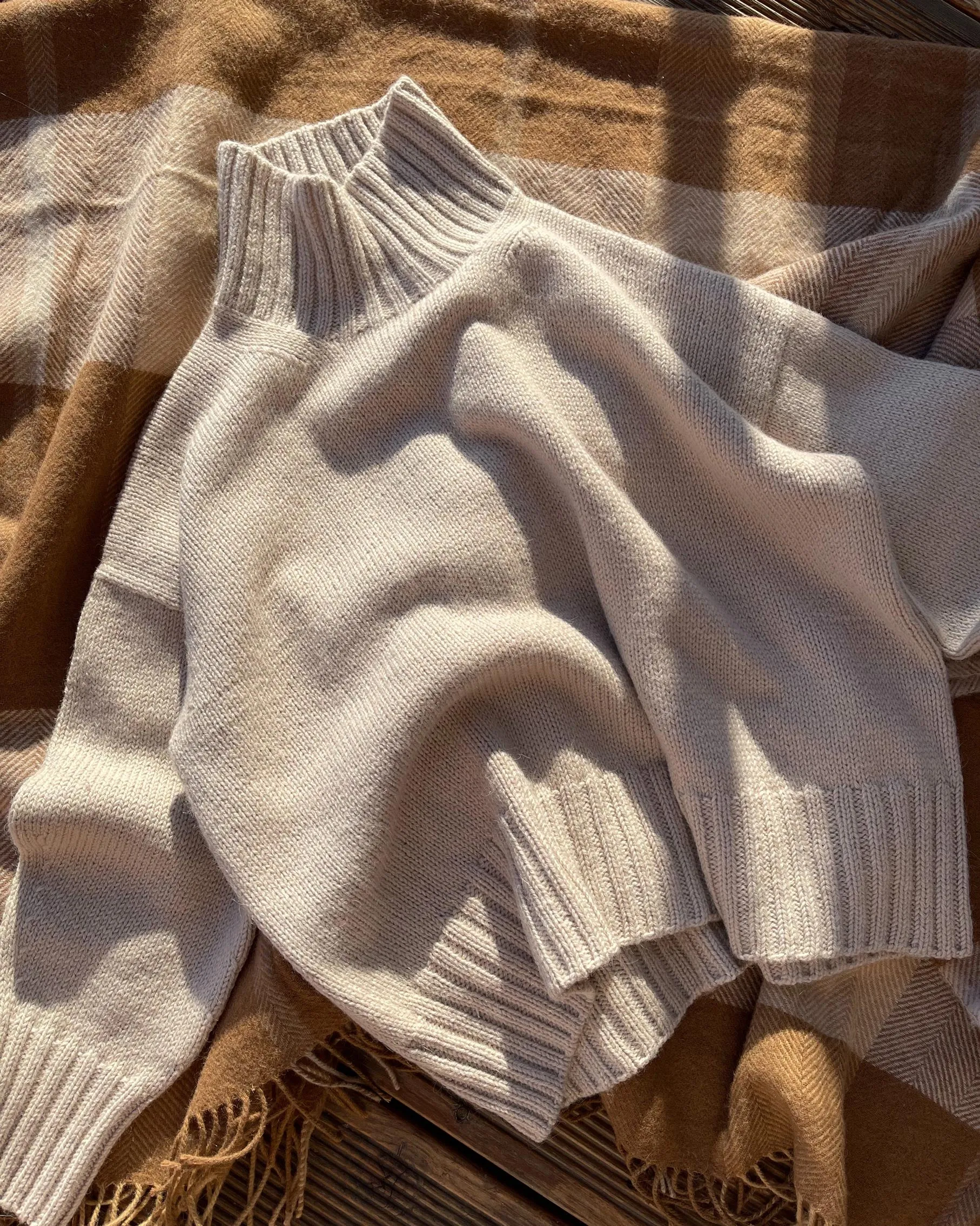 Cecil Sweater [EN]