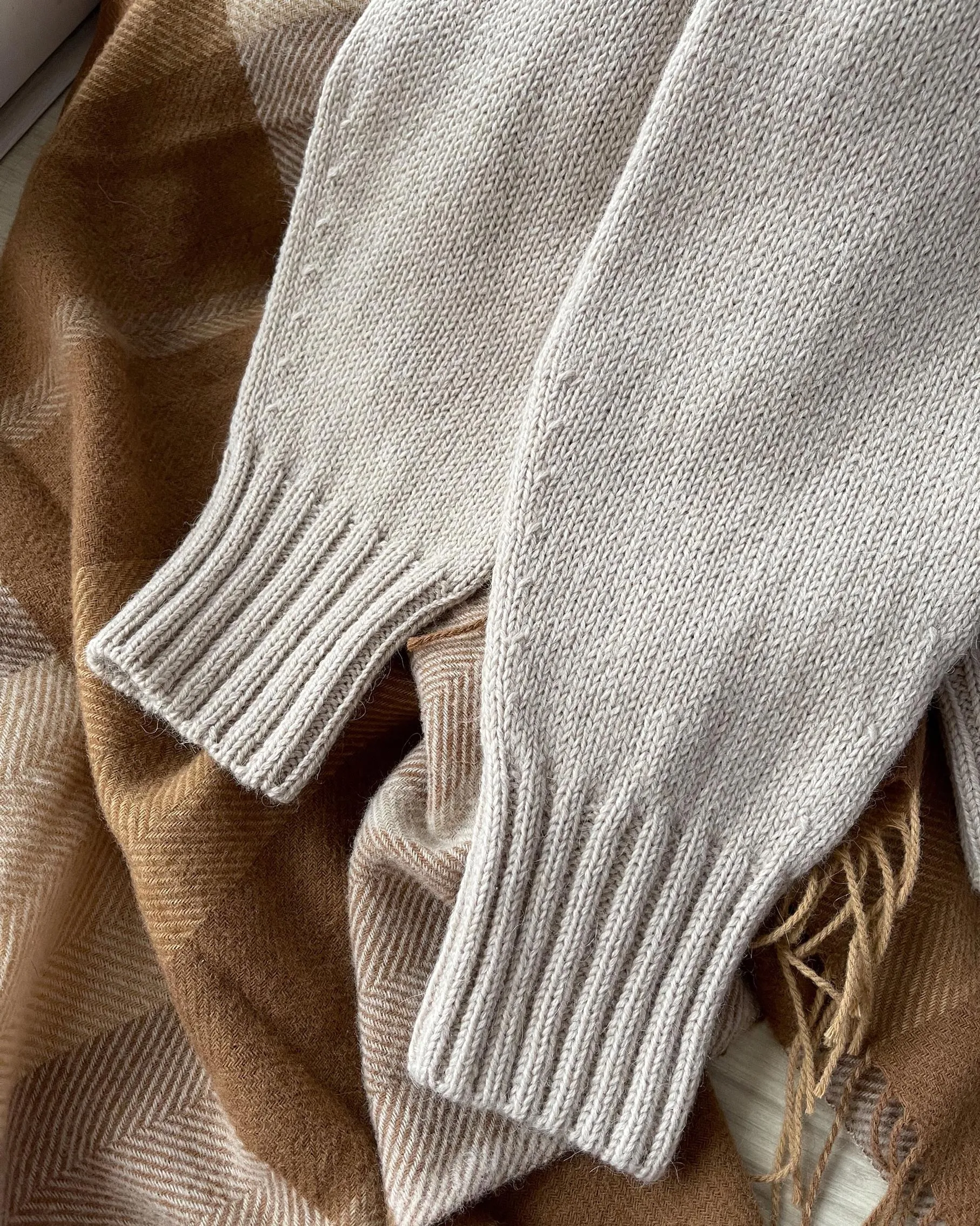 Cecil Sweater [EN]