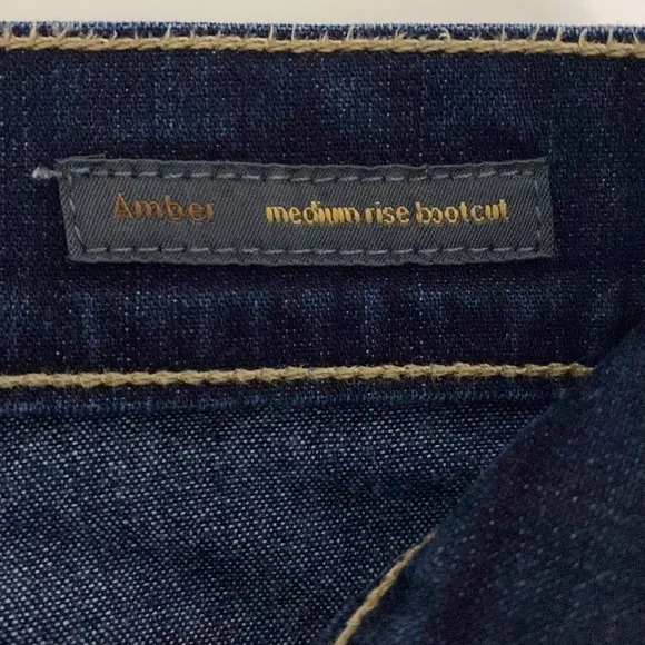 Citizens of Humanity Amber Mid-Rise Bootcut Jeans - Size 29