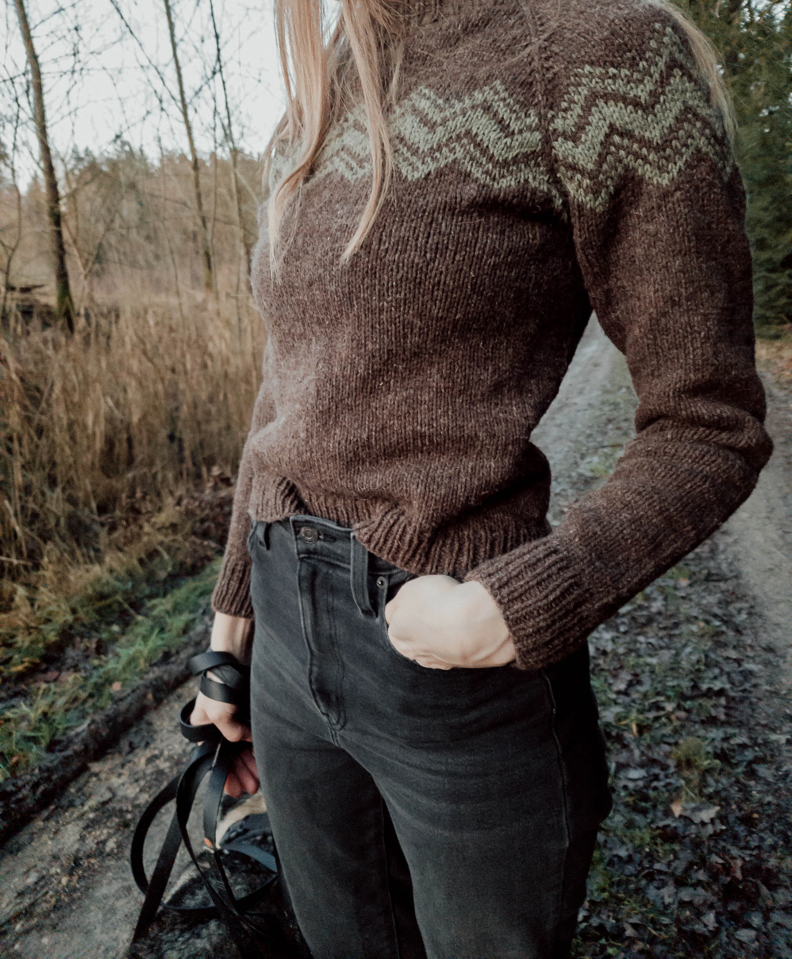 Colourwaves Raglan Sweater - Knitting Pattern