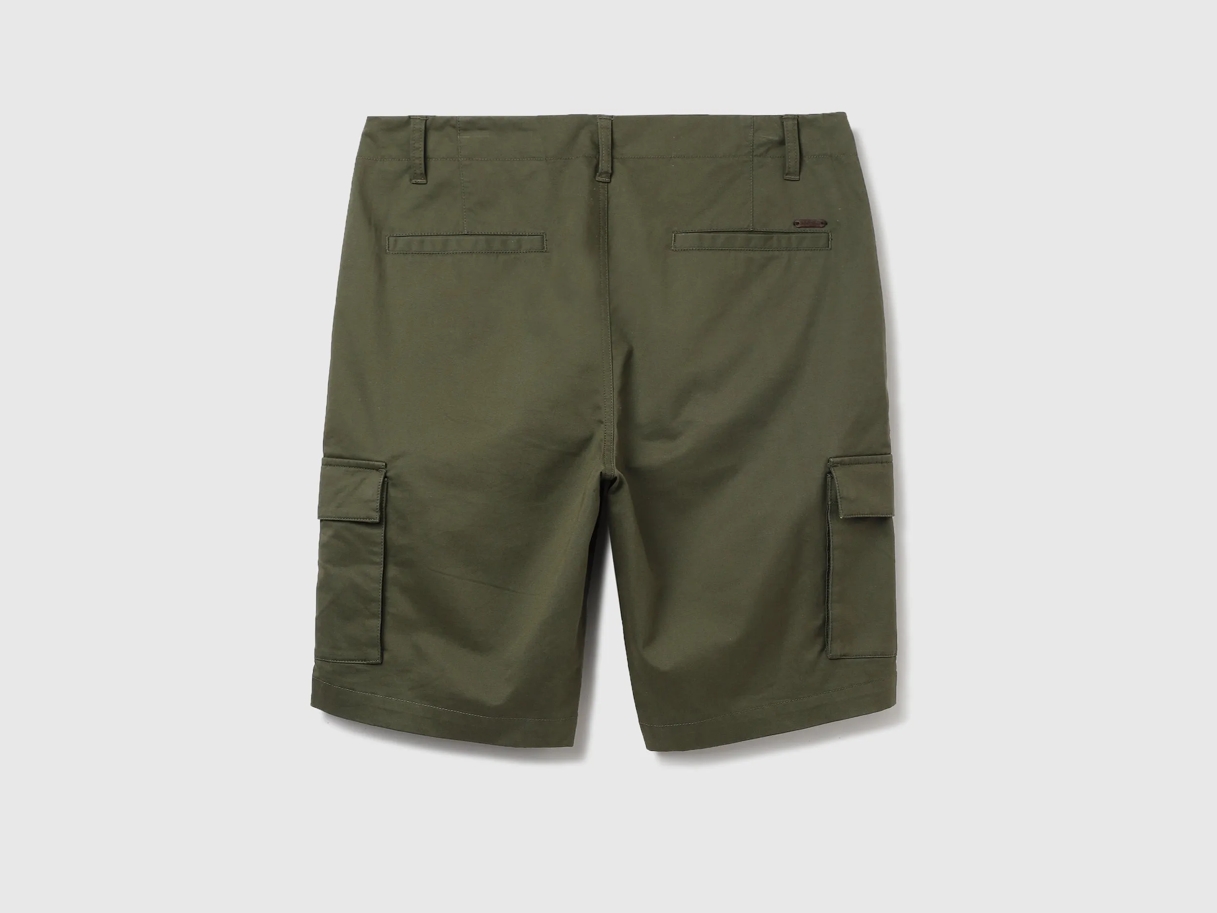 Cotton Solid Regular Fit Mens Shorts