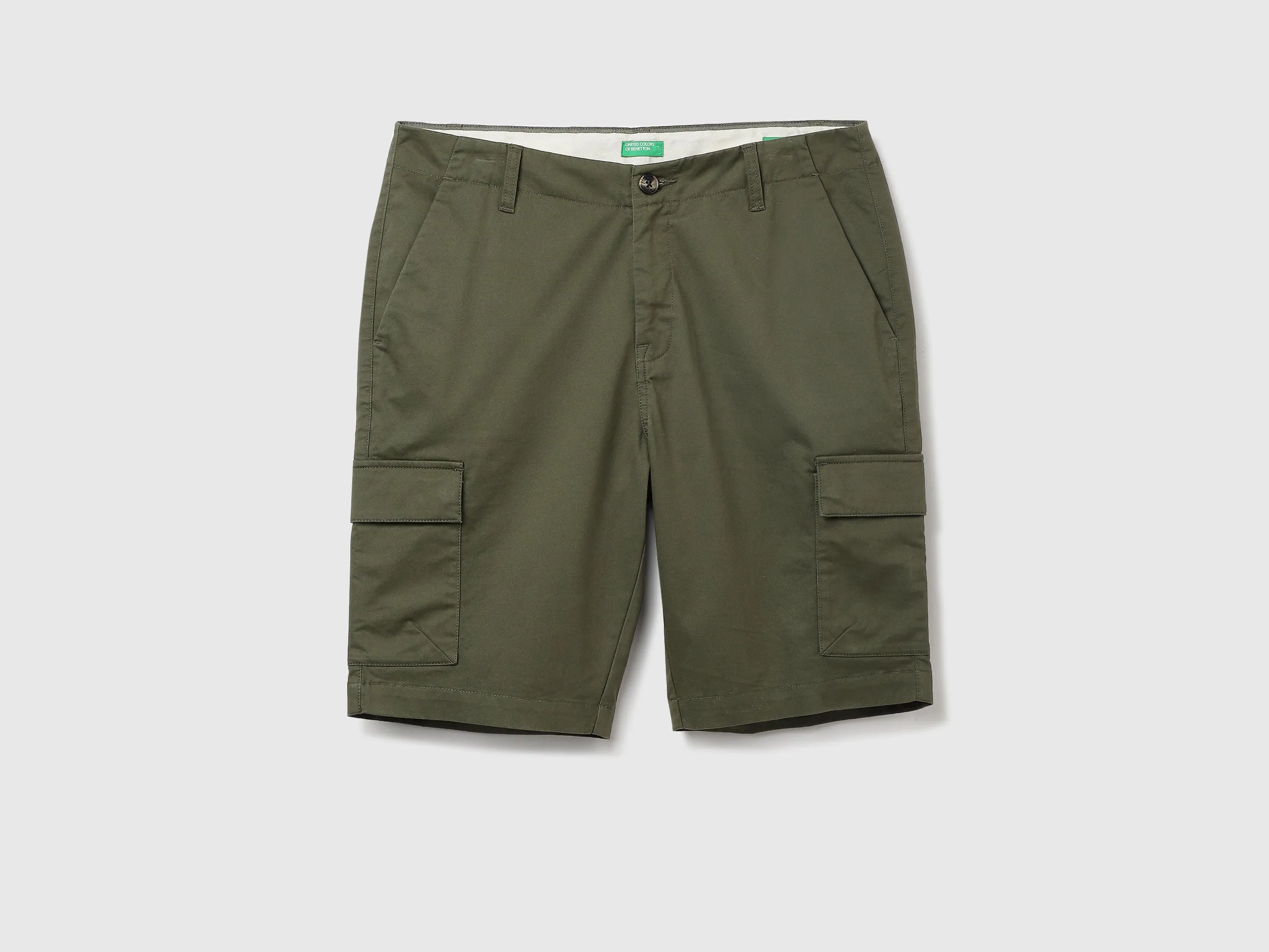 Cotton Solid Regular Fit Mens Shorts