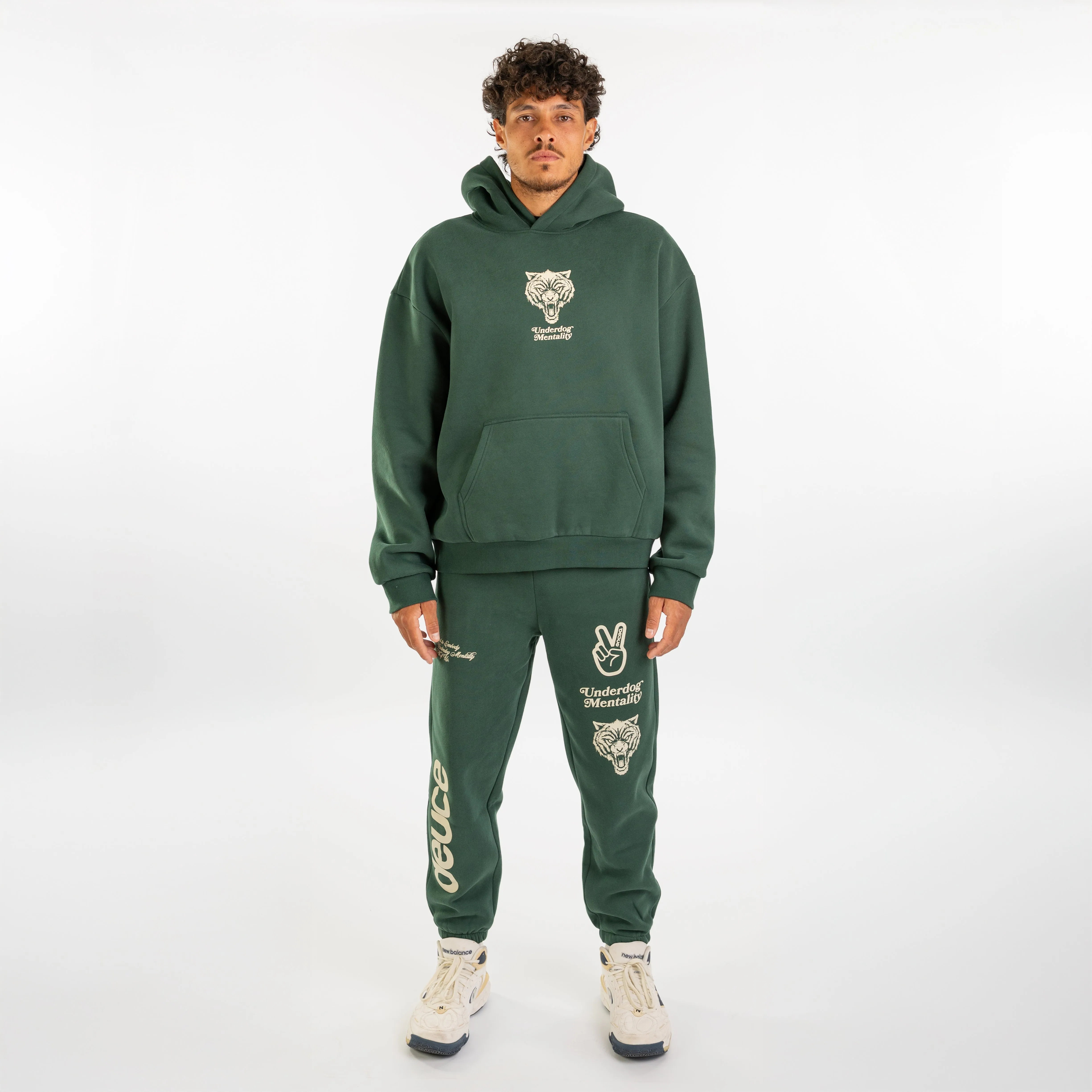 DEUCE EVERYONE LOVES AN UNDERDOG HOODIE | Forest Green