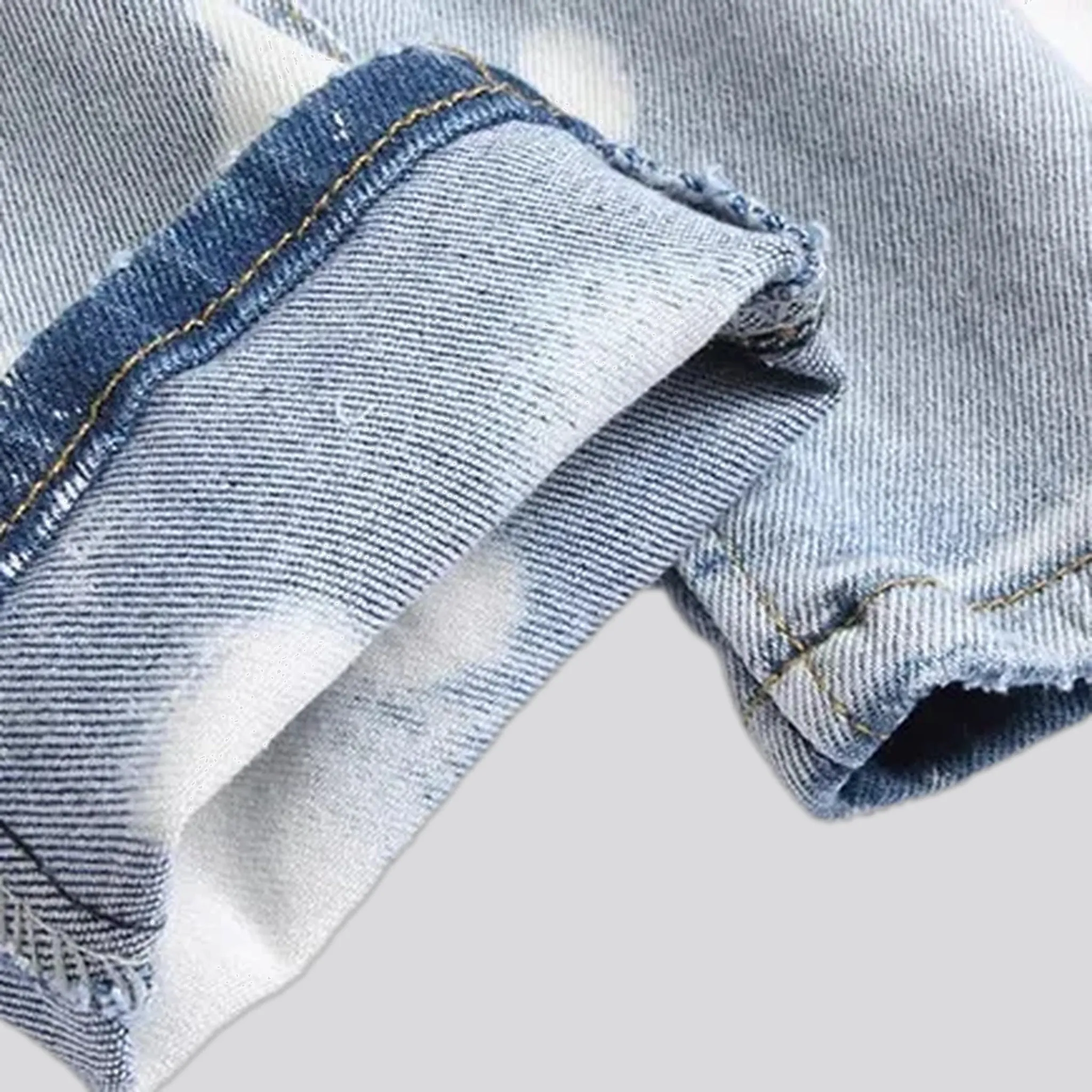 Distressed style men's jeans