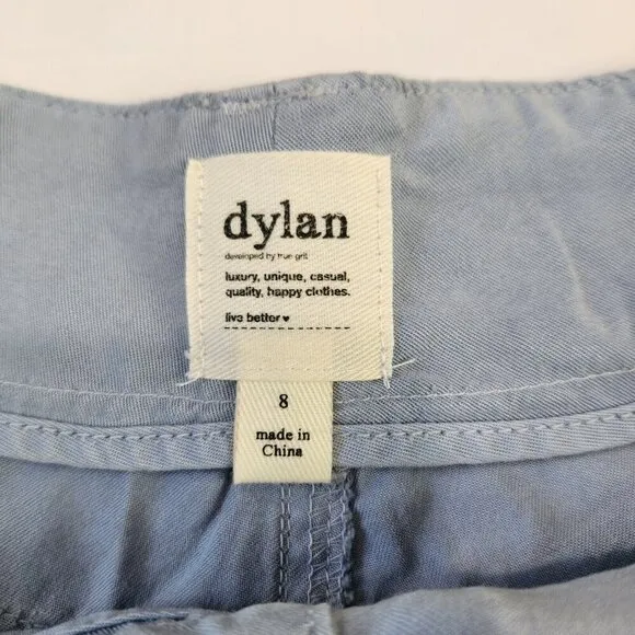 Dylan NWT Belted Cargo Shorts Womens 8 Light Blue Tencel Mid Rise