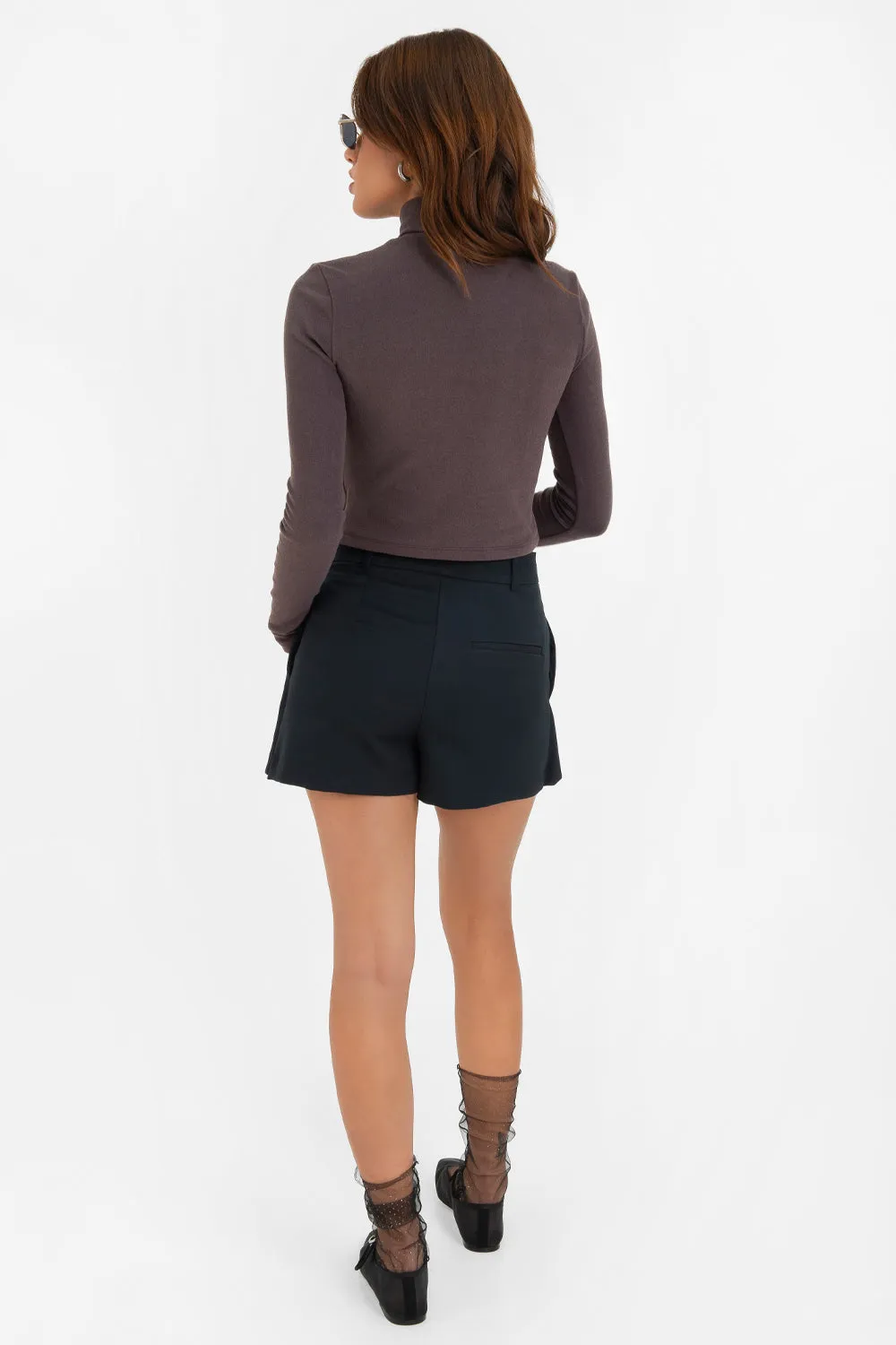 Falda short tableado de corte en a