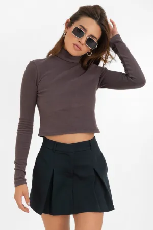 Falda short tableado de corte en a