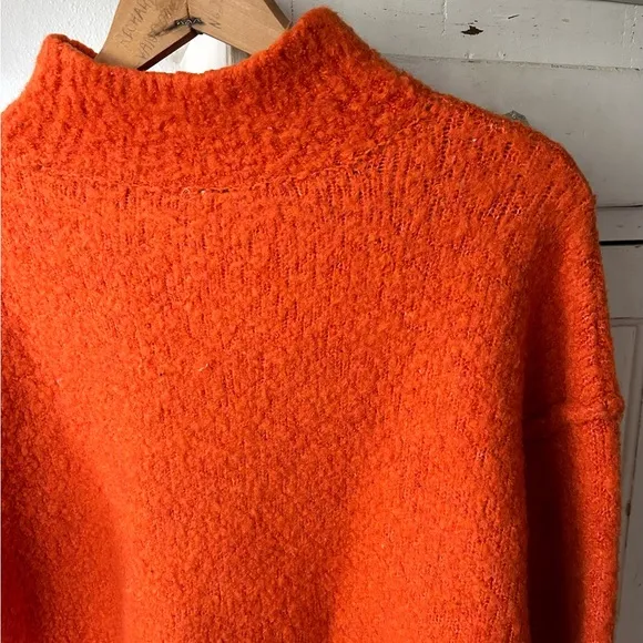 Free People | Women’s bright orange wool blend mock neck chunky sweater, size S