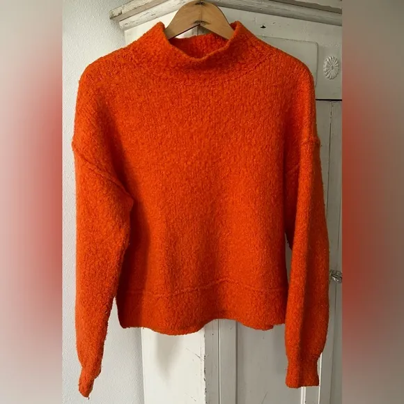 Free People | Women’s bright orange wool blend mock neck chunky sweater, size S