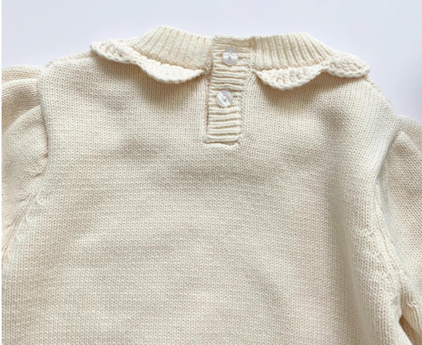 Frill Collar Knitted Sweater