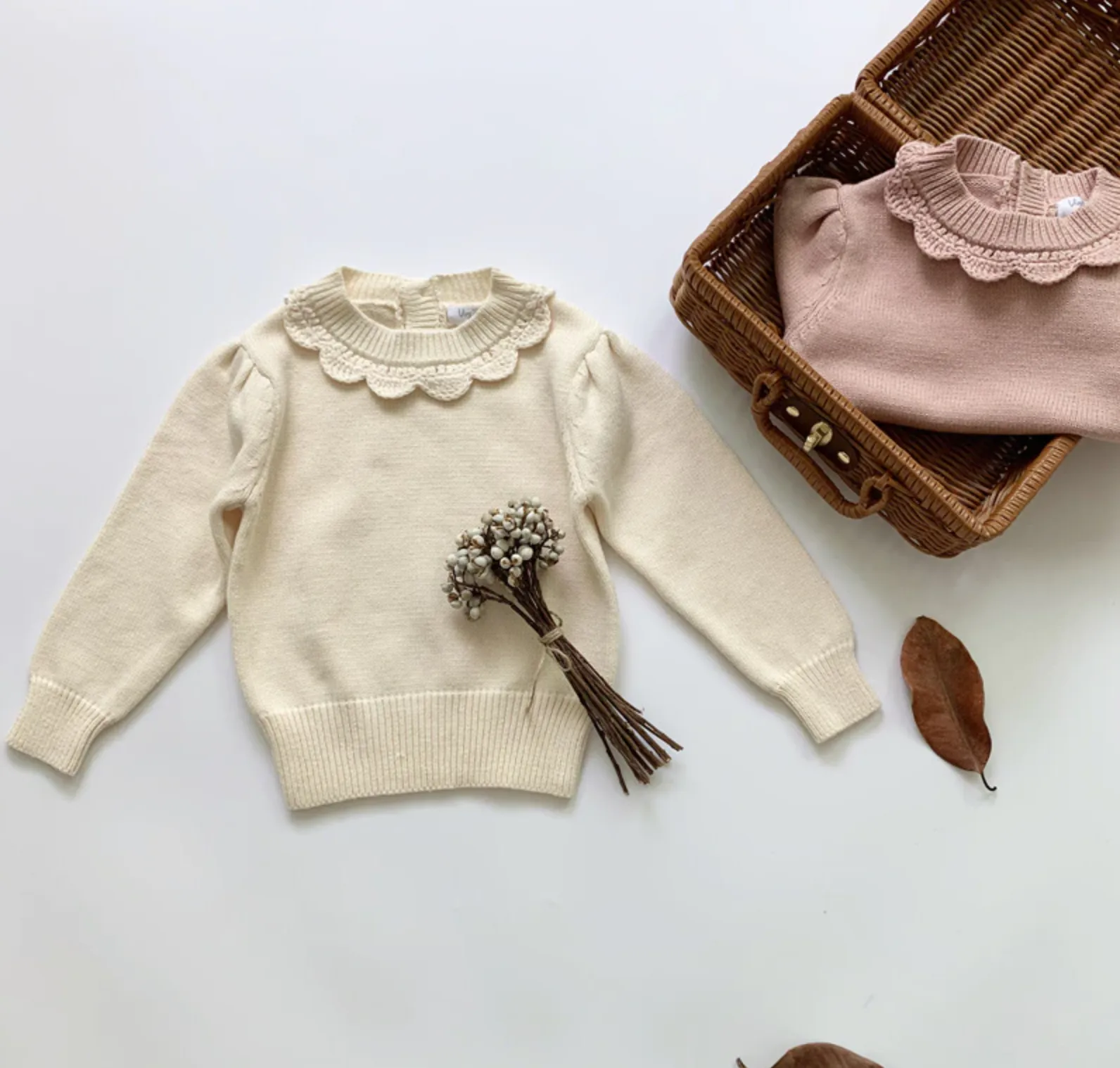 Frill Collar Knitted Sweater