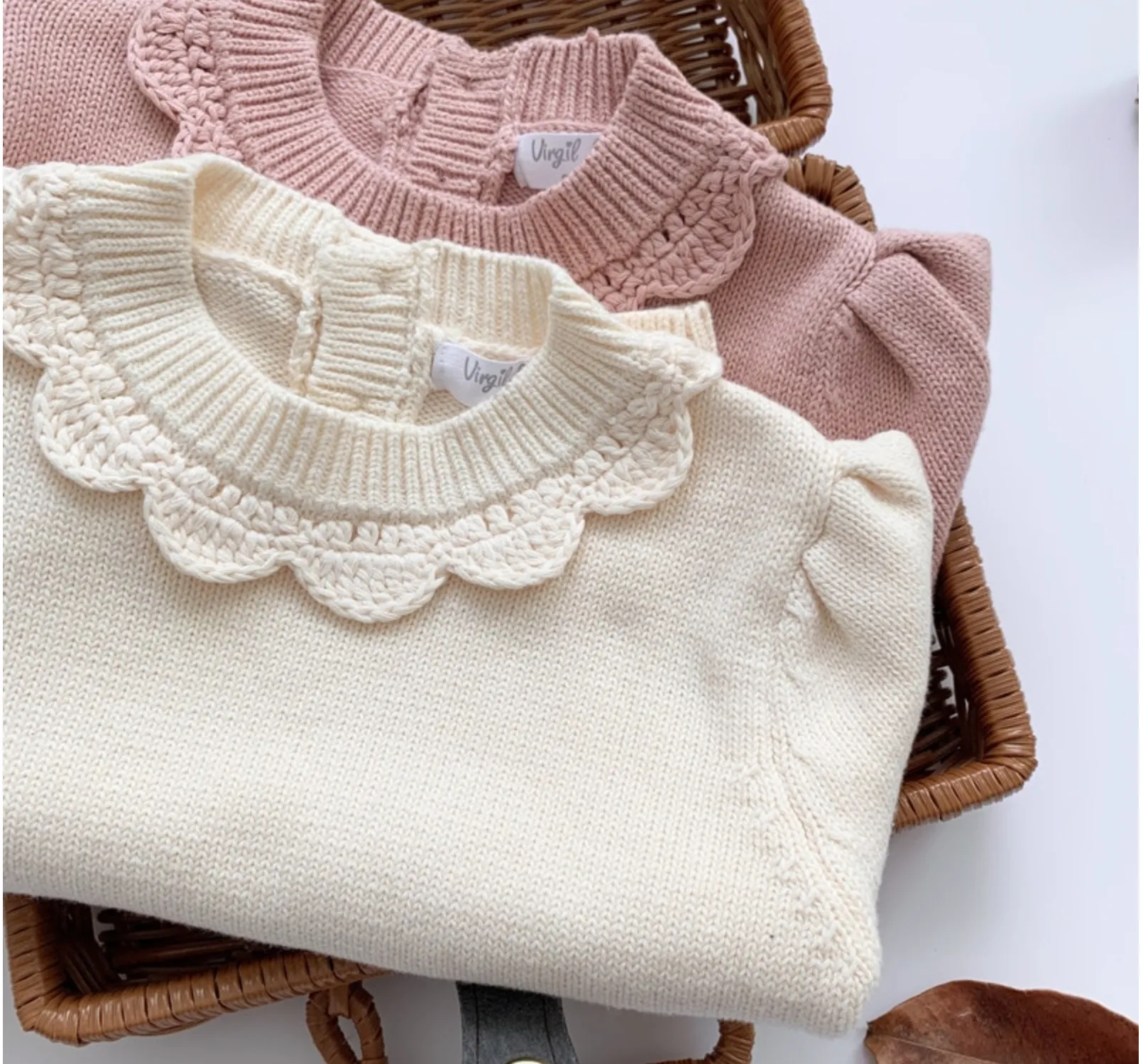 Frill Collar Knitted Sweater