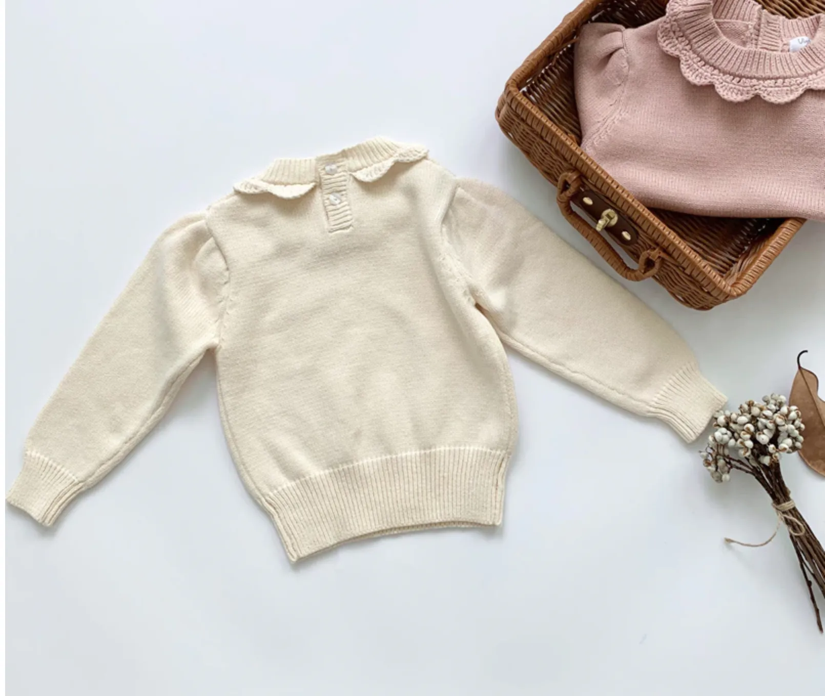 Frill Collar Knitted Sweater
