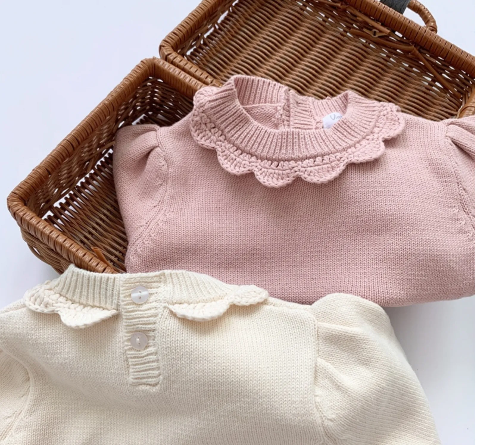 Frill Collar Knitted Sweater