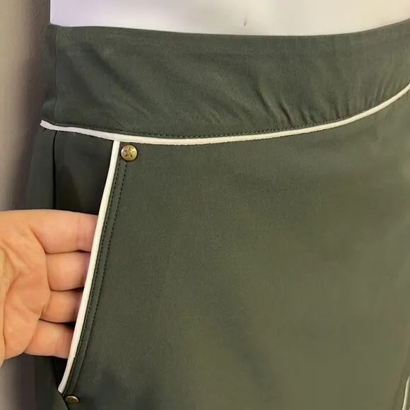 Greg Norman Olive Green Women’s Pull-on Golf Skort with Built-in Shorts- Size 12