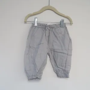 H&M - Pants (4-6M)