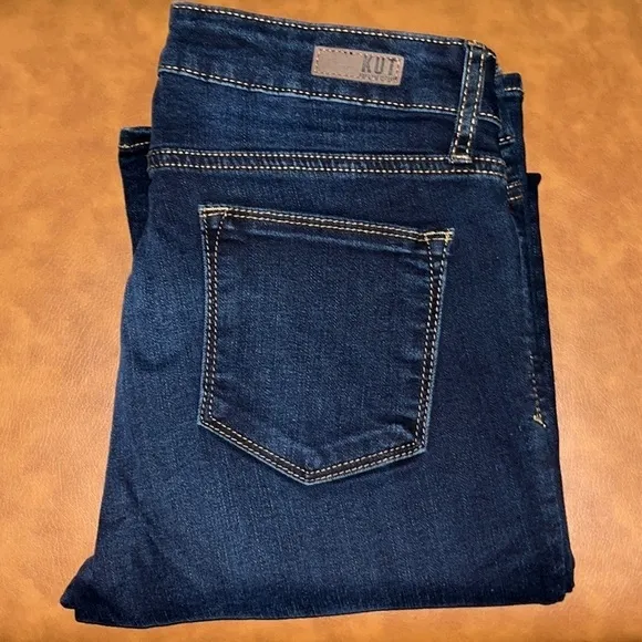 Kut From The Kloth Baby Bootcut Simmons Denim Jeans Size 8S Inseam 32&quot; NWT