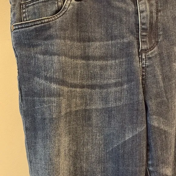 Kut from the Kloth - Baby Bootcut Women's Jeans. Size 14