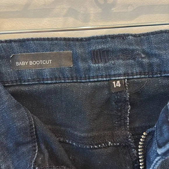 Kut from the Kloth - Baby Bootcut Women's Jeans. Size 14