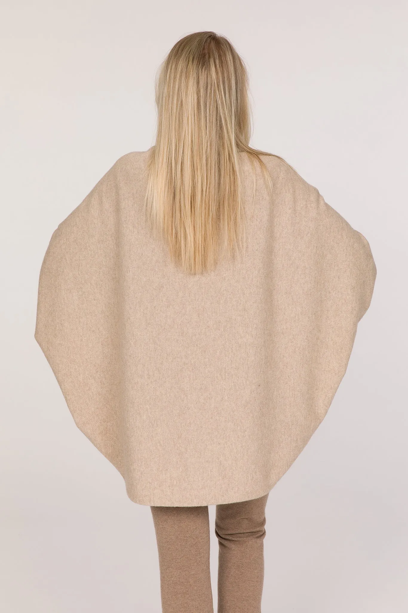 Lama Eco-Cashmere Knitted Cardigan - Light Beige