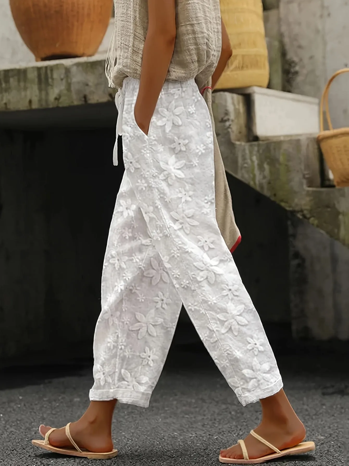 Leona | Embroidered Lightweight Pants