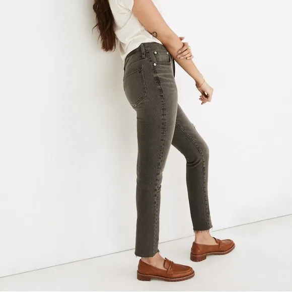 Madewell The Perfect Vintage Jean in Cosner Wash: Knee-Rip Edition 25