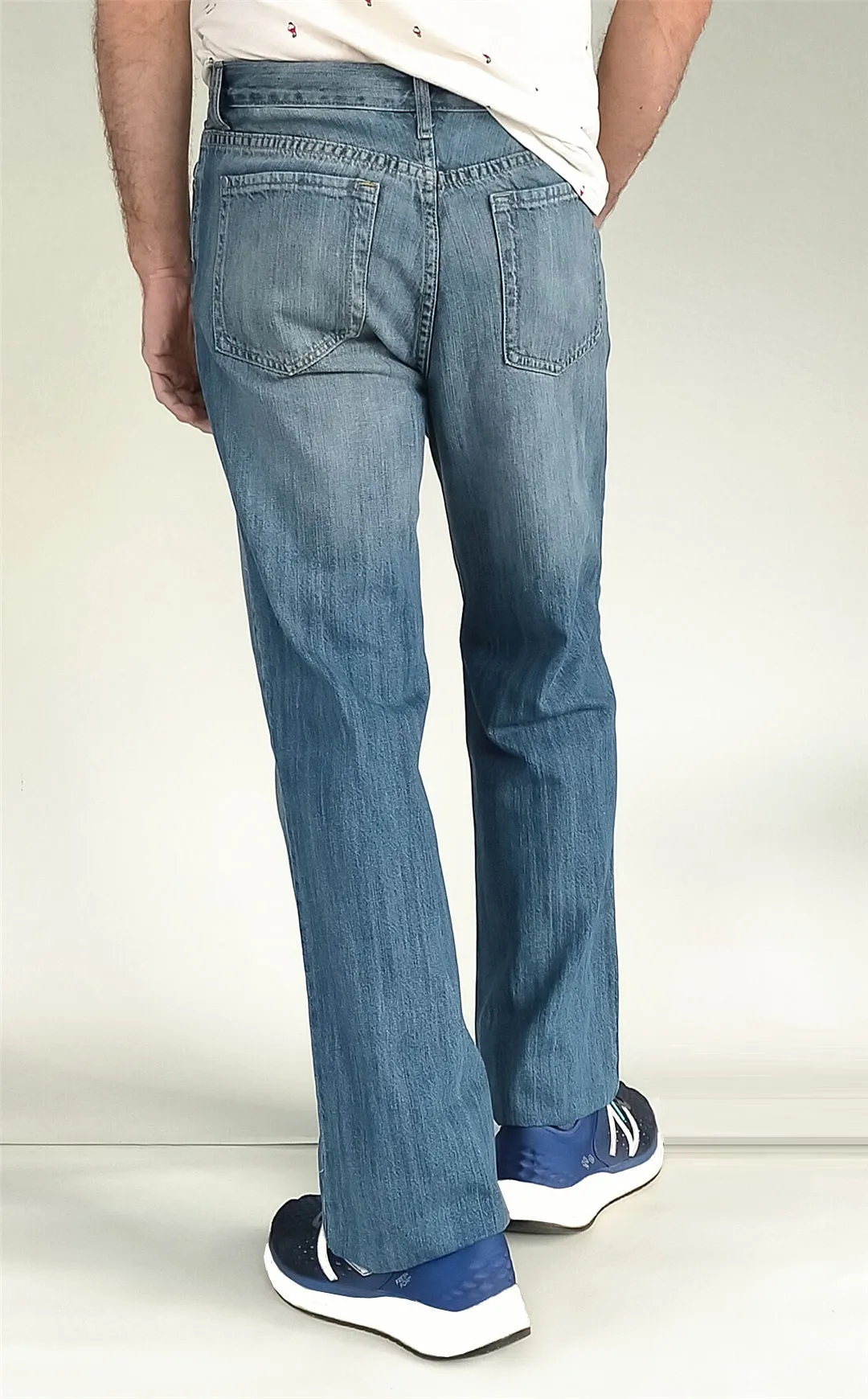 Men JEANIUS JEANS Jeffrey Relaxed Bootcut Jeans in blue - Mid rise