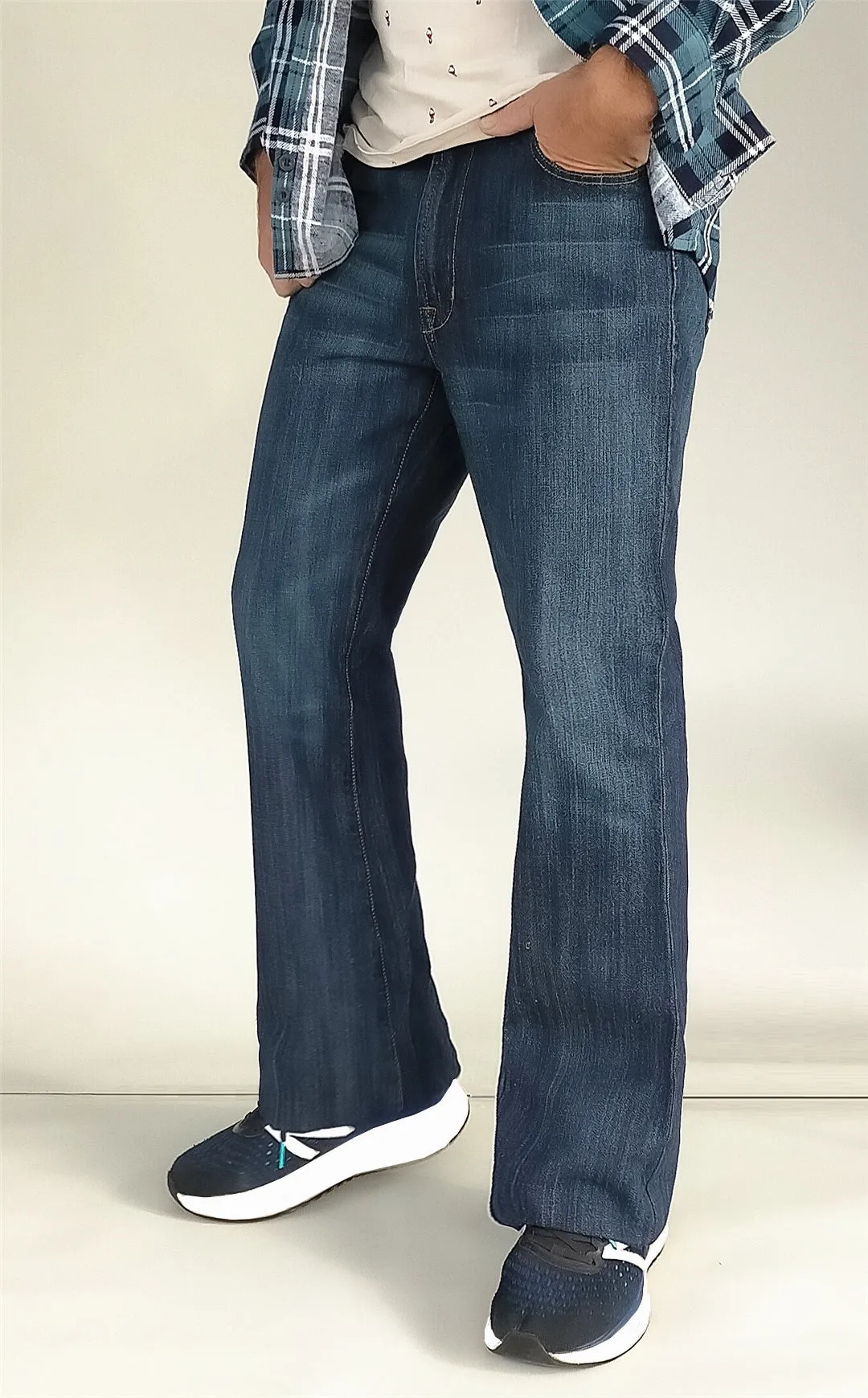 Men JEANIUS JEANS William relaxed Bootcut Jeans in blue - Mid rise