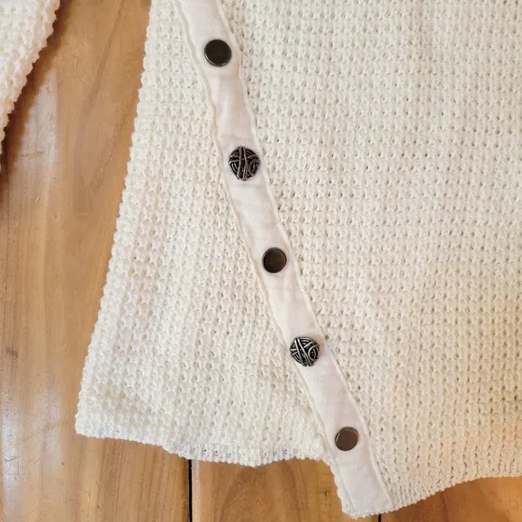 Neon Buddha Ivory Chunky Knit Sweater