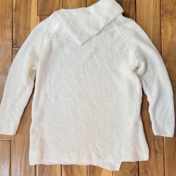 Neon Buddha Ivory Chunky Knit Sweater