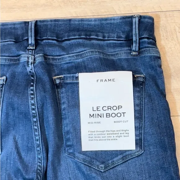 NWT Frame Le Crop Mini Boot Mid-rise Raw Hem Bootcut Jeans Size 32