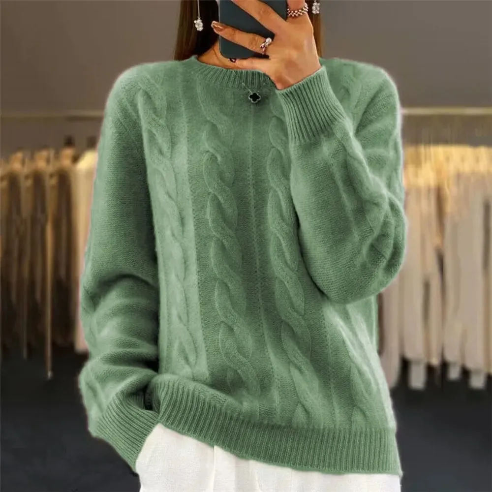 Rowy™ | Soft knitted sweater with cable pattern