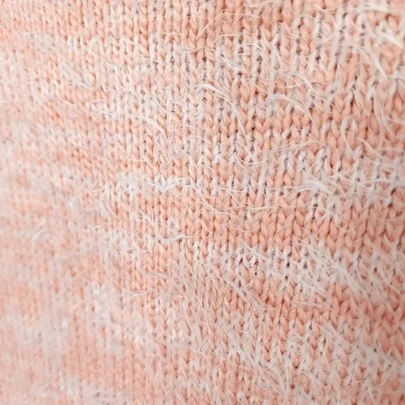 Show me your mumu Fatima turtleneck sweater fuzzy pink size small