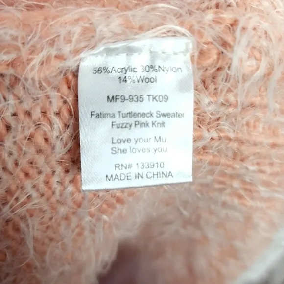Show me your mumu Fatima turtleneck sweater fuzzy pink size small