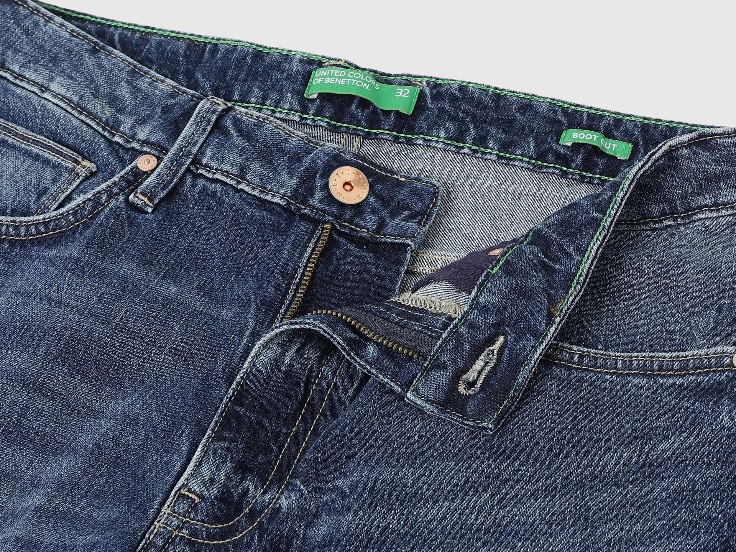 Solid Bootcut Fit Jeans