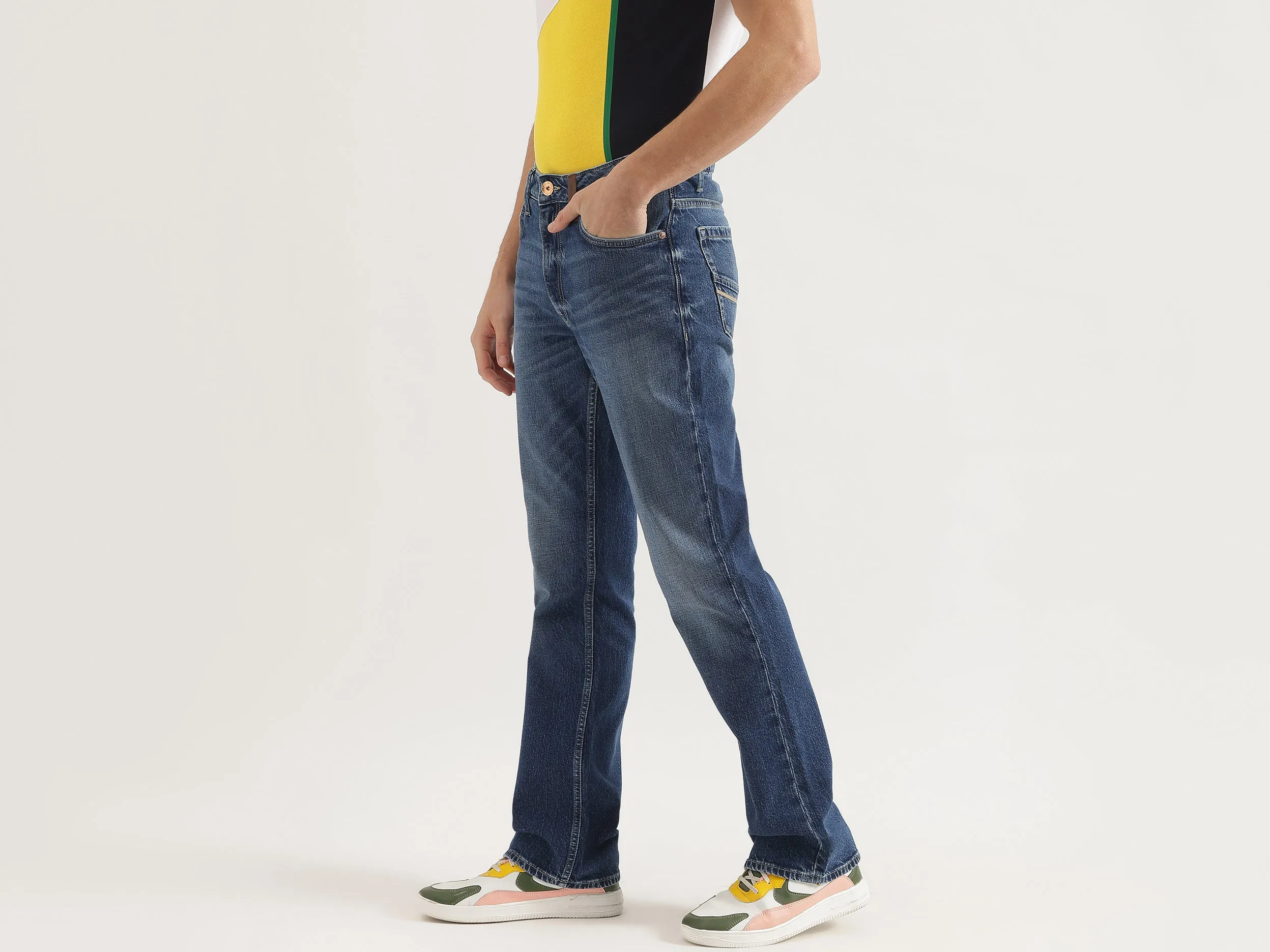 Solid Bootcut Fit Jeans